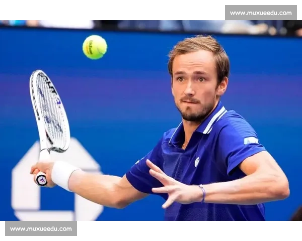 882 天破荒记:梅德韦杰夫的阿拉木图重生 882 天破荒记:梅德韦杰夫的阿拉木图重生