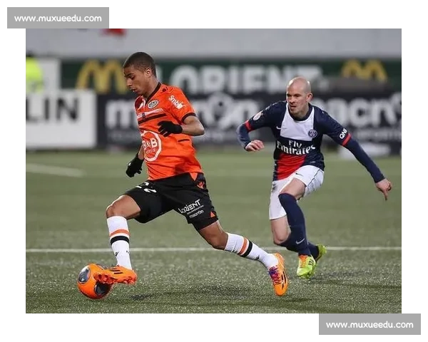 卡昂vs里昂焦点之战解析法甲格局走向与关键对决战术博弈球星表现前瞻 卡昂vs里昂焦点之战解析法甲格局走向与关键对决战术博弈球星表现前瞻