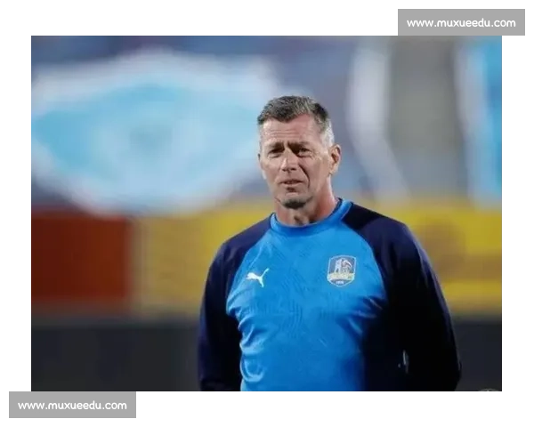 札幌冈萨多主场迎战广岛三箭焦点对决前瞻与看点解析战术博弈赛季走势 札幌冈萨多主场迎战广岛三箭焦点对决前瞻与看点解析战术博弈赛季走势